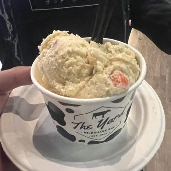 The Yard Milkshake Bar - Sugar Cookie Cookie Dough and Banana Pudding Ice Cream - Ice Cream & Frozen Yogurt Near Me - Vancouver, Washington