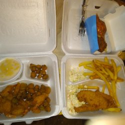 Captain D's - This is what I was given  to eat for $23.. at the grenada caption d's the lady taking my order was nice.  There was noone else there