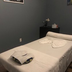 J&C Massage - room