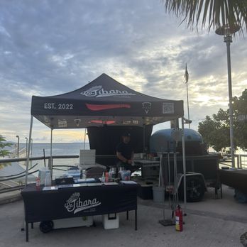 La Jibara Pizzeria Creativa - Pizza Near Me - Culebra, Puerto Rico