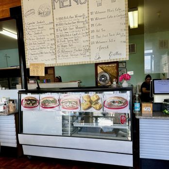 Kitten and Pinky - Inside and menu - Vietnamese Near Me - Pacifica, California Kitten and Pinky - Inside and menu - Vietnamese Near Me - Pacifica, California