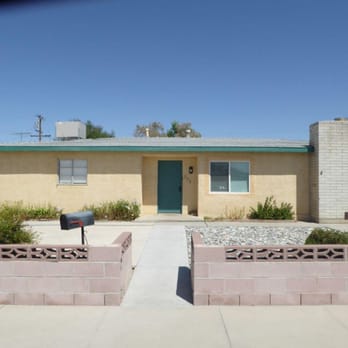 Vaughn Realty - This home is almost 1500 sq ft ! Great kitchen with open floor plan. Ceiling fans, no popcorn, tiled kitchen floors, recessed... - Real Estate Agents Near Me - Ridgecrest, California Vaughn Realty - This home is almost 1500 sq ft ! Great kitchen with open floor plan. Ceiling fans, no popcorn, tiled kitchen floors, recessed... - Real Estate Agents Near Me - Ridgecrest, California