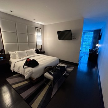 Ivy Hotel - Hotels Near Me - Chicago, Illinois