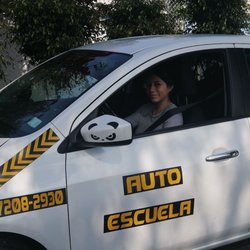 Escuela de Manejo Teaching Driver
