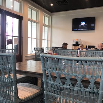 Yawl's Cafe - Dining room - Cafes Near Me - Oriental, North Carolina