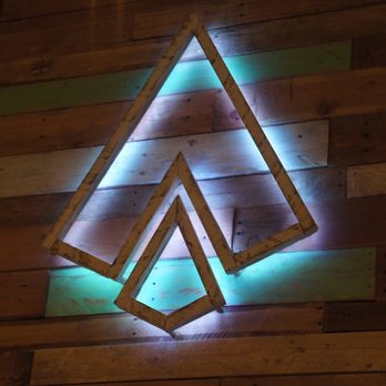Ile Sauvage Brewing - Logo - Breweries Near Me - Victoria, British Columbia