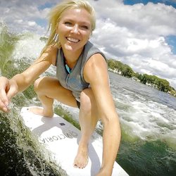 Wakesurf Orlando - Jacqo getting pitted while wakesurfing.