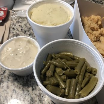 Bush's Chicken - Green beans, gravy, mashed potatoes - Chicken Wings Near Me - San Antonio, Texas Bush's Chicken - Green beans, gravy, mashed potatoes - Chicken Wings Near Me - San Antonio, Texas