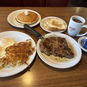 Denny's - American Near Me - Escondido, California