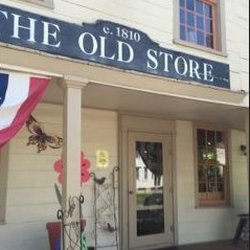 Olde Store - Front of this wonderful little gift shop in Sherman, CT