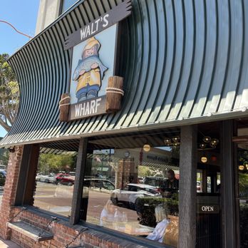 Walt's Wharf - Seafood Near Me - Seal Beach, California