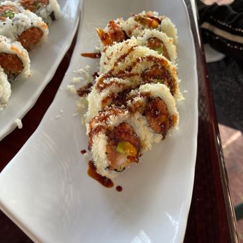 Sushi Shiro - Crunchy Roll - Sushi Bars Near Me - Upland, California Sushi Shiro - Crunchy Roll - Sushi Bars Near Me - Upland, California
