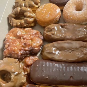 Marie's Donuts - 3am sweet tooth craving - Donuts Near Me - Sacramento, California Marie's Donuts - 3am sweet tooth craving - Donuts Near Me - Sacramento, California