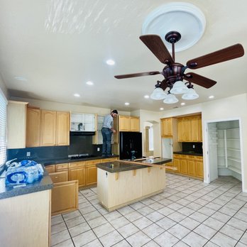 Sunny's Cabinets - Before - Cabinetry Near Me - Las Vegas, Nevada Sunny's Cabinets - Before - Cabinetry Near Me - Las Vegas, Nevada