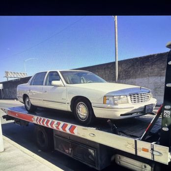 Peppo Towing - Mi caro fue remolcado por Pepo's Towing fue un excelente servicio - Towing Near Me - Los Angeles, California Peppo Towing - Mi caro fue remolcado por Pepo's Towing fue un excelente servicio - Towing Near Me - Los Angeles, California