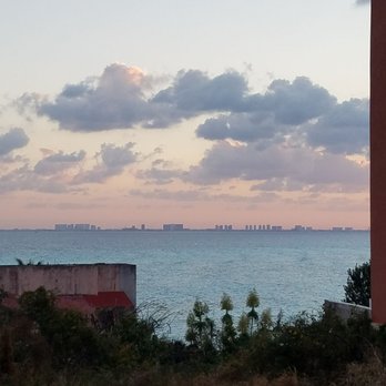 The Joint - Sunset view - Bars Near Me - Isla Mujeres, ROO The Joint - Sunset view - Bars Near Me - Isla Mujeres, ROO
