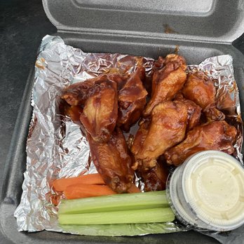 The Hot Buffalo - Honey BBQ wings - New American Near Me - Supply, North Carolina