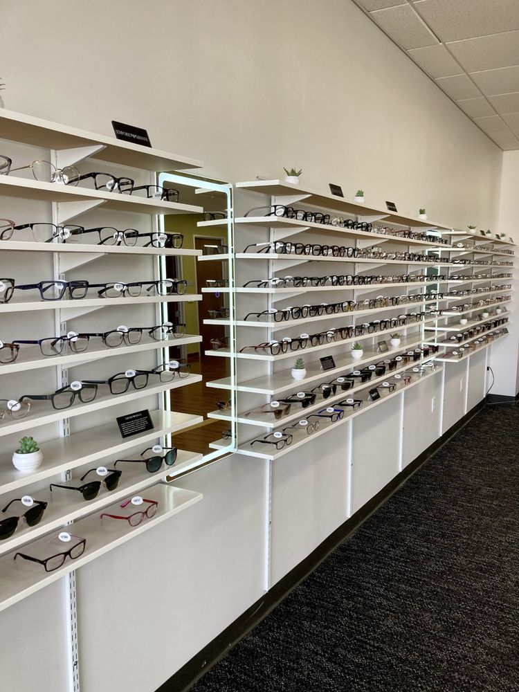 HAZEL EYE CENTER Updated April 2024 14 Photos 325 Quaker Ln, West