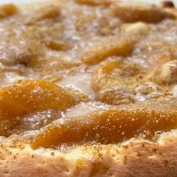 Star Valley Station - The Peach Dessert Pizza