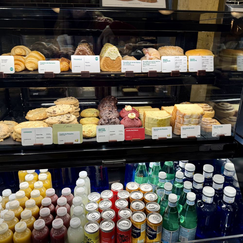 Starbucks - Coffee & Tea Near Me - Seville, SE