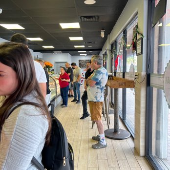 Breadman Miami - Locals ordering - Bakeries Near Me - Hialeah, Florida