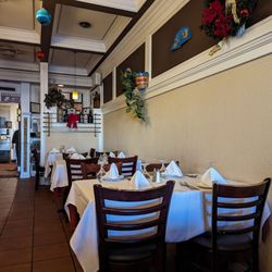 Sangria 71 - Middle dining room