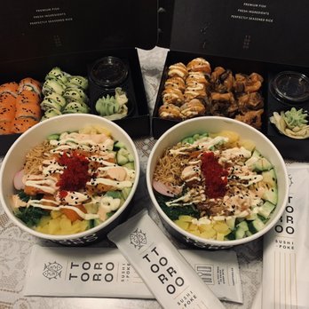 Toro Toro - Rainbow Roll, Crispy Mushroom Roll, Dynamite Roll, Torched Salmon poke bowl and toro toro poke bowl - Japanese Near Me - Concord, Ontario