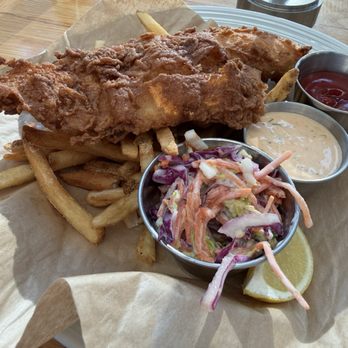 Hyatt Regency Boston Harbor - Fish n chips - Hotels Near Me - Boston, Massachusetts