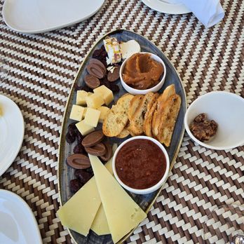 Cru Uncorked - 3-cheese platter - French Near Me - Moreland Hills, Ohio