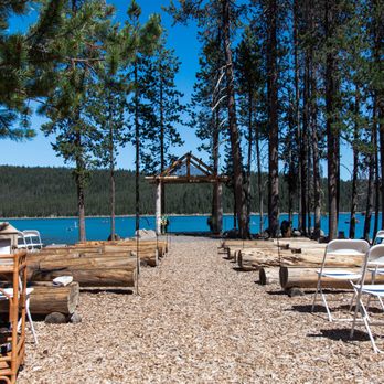 Elk Lake Resort - Resorts Near Me - Bend, Oregon