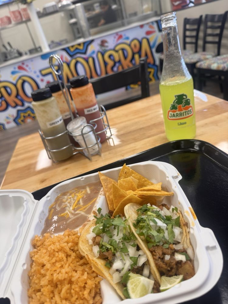 El Sombrero Taqueria Logo