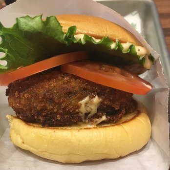 Shake Shack Third Ward - Mushroom burger - Burgers Near Me - Milwaukee, Wisconsin