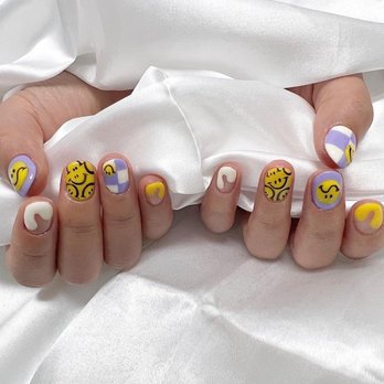 Nailpop - Smile checker nails - Nail Salons Near Me - Fullerton, California