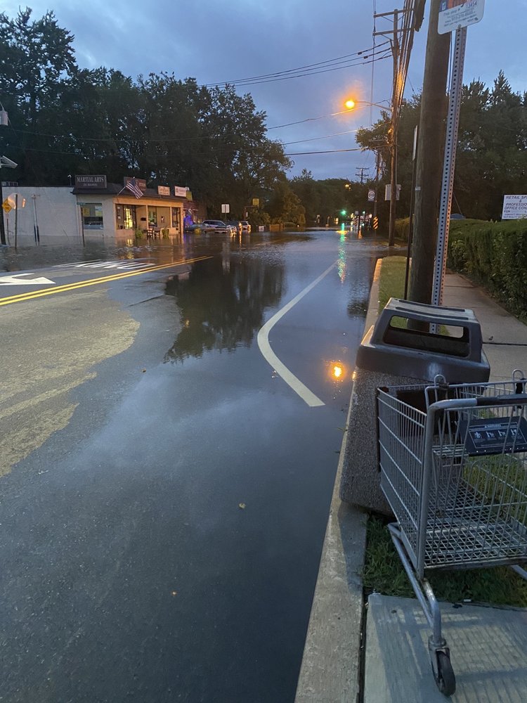 SWAN COURT APARTMENTS Updated September 2024 235 W Passaic St