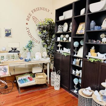 Root Candles At West Liberty - Candle Stores Near Me - Medina, Ohio