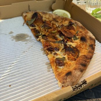 Myrth - Pizza Near Me - Ada, Michigan