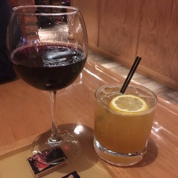 matchbox - The Matchbox Red Blend and the "Southern Charmer" cocktail ($6 and $7 during happy hour) - Pizza Near Me - Fairfax, Virginia matchbox - The Matchbox Red Blend and the "Southern Charmer" cocktail ($6 and $7 during happy hour) - Pizza Near Me - Fairfax, Virginia
