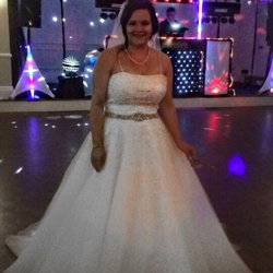 Exeter Golf & Country Club - Happy Bride
