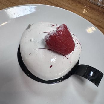 Carrara's Pastries - Dessert - Desserts Near Me - Moorpark, California
