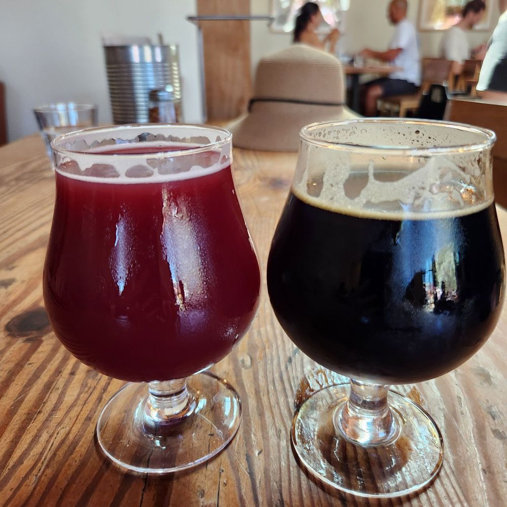 Great Notion Jammy Pants sour & Pond Farm Wrong Side of the Bed coffee stout Great Notion Jammy Pants sour & Pond Farm Wrong Side of the Bed coffee stout