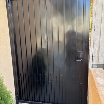 Build Gates and Garage Doors - Fences & Gates Near Me Build Gates and Garage Doors - Fences & Gates Near Me