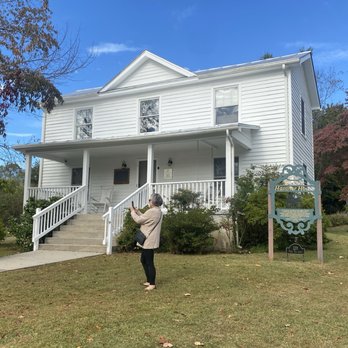 Walton Hamner House - Hammer House - Tours Near Me - Schuyler, Virginia Walton Hamner House - Hammer House - Tours Near Me - Schuyler, Virginia