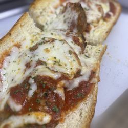 Bizzarro Pizza - Meatball Sub