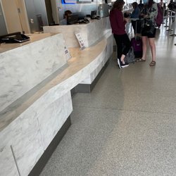 Dollar Car Rental - Only one person working