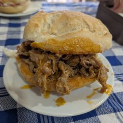 Adega de São Gonçalo - Bifanas à Porto