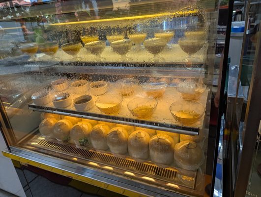 No Signboard Seafood At Geylang by null No Signboard Seafood At Geylang by null