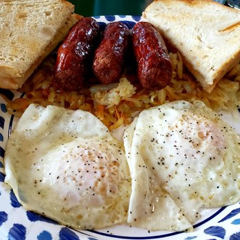 Redwood Drive-In - Perfectly executed fried eggs...THEE best sausages and hashbrowns.... with yummy sour dough toast! Omgoodness!! - Burgers Near Me - Boonville, California