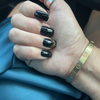 Sunny Nails & Spa - Black Dip with a gold V! Perfect fit! - Nail Salons Near Me - Santee, California Sunny Nails & Spa - Black Dip with a gold V! Perfect fit! - Nail Salons Near Me - Santee, California