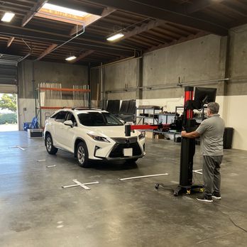 Envision Auto Glass - Surround view recalibration - Auto Glass Services Near Me - San Leandro, California Envision Auto Glass - Surround view recalibration - Auto Glass Services Near Me - San Leandro, California