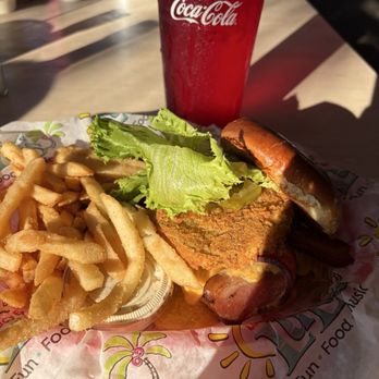 LuLu's North Myrtle Beach - Pimento hamburger - Seafood Near Me - North Myrtle Beach, South Carolina LuLu's North Myrtle Beach - Pimento hamburger - Seafood Near Me - North Myrtle Beach, South Carolina